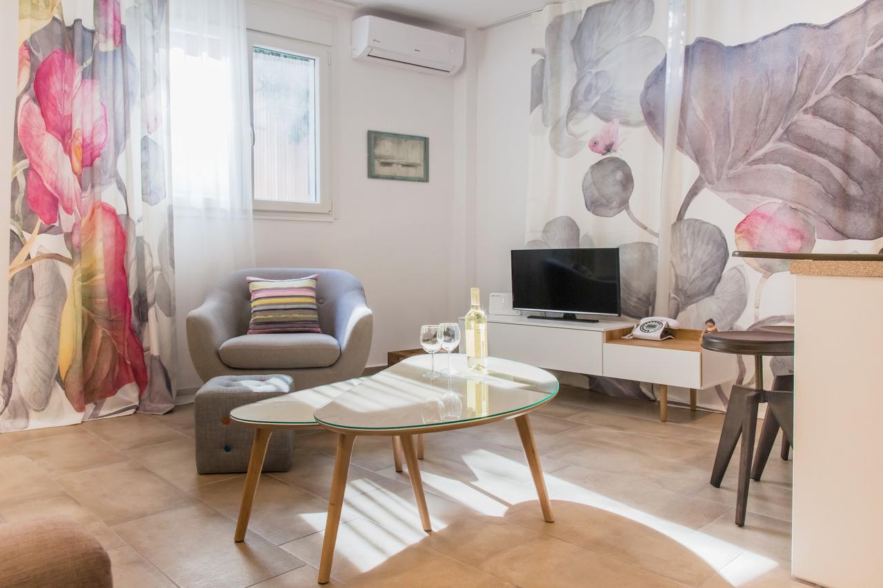 Acropolis Quiet Apartment Athena Bagian luar foto